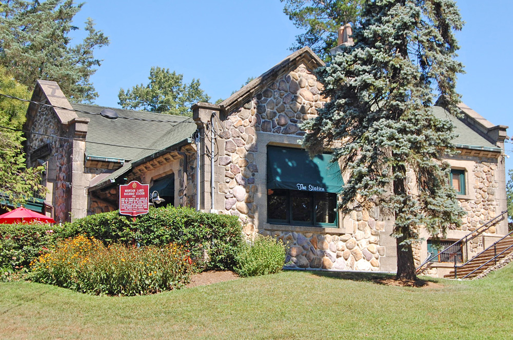 Mountain Lakes Railroad Station